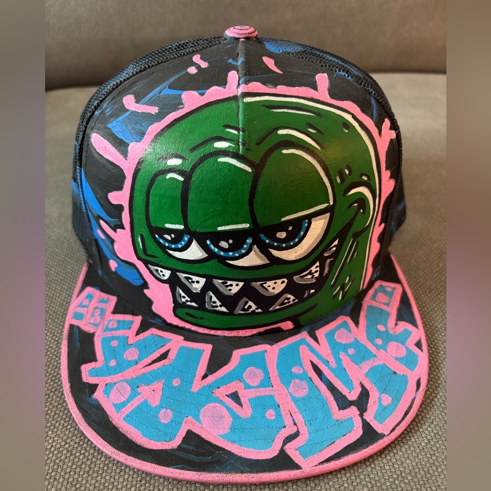 1/1 One of Kind Custom Painted GRN Flat Brim SnapBack Hat - by Artist FOOLIO